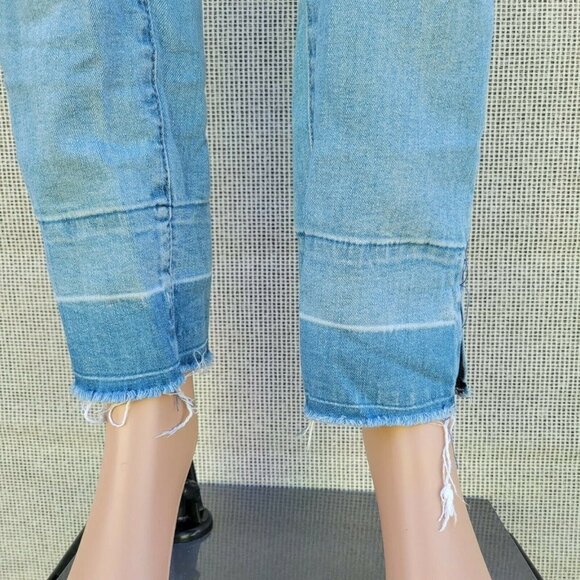 Seven7 Jeans Women's Skinny Easy Fit Distressed Jeans. Size 8. NWT $228 - Picture 7 of 12